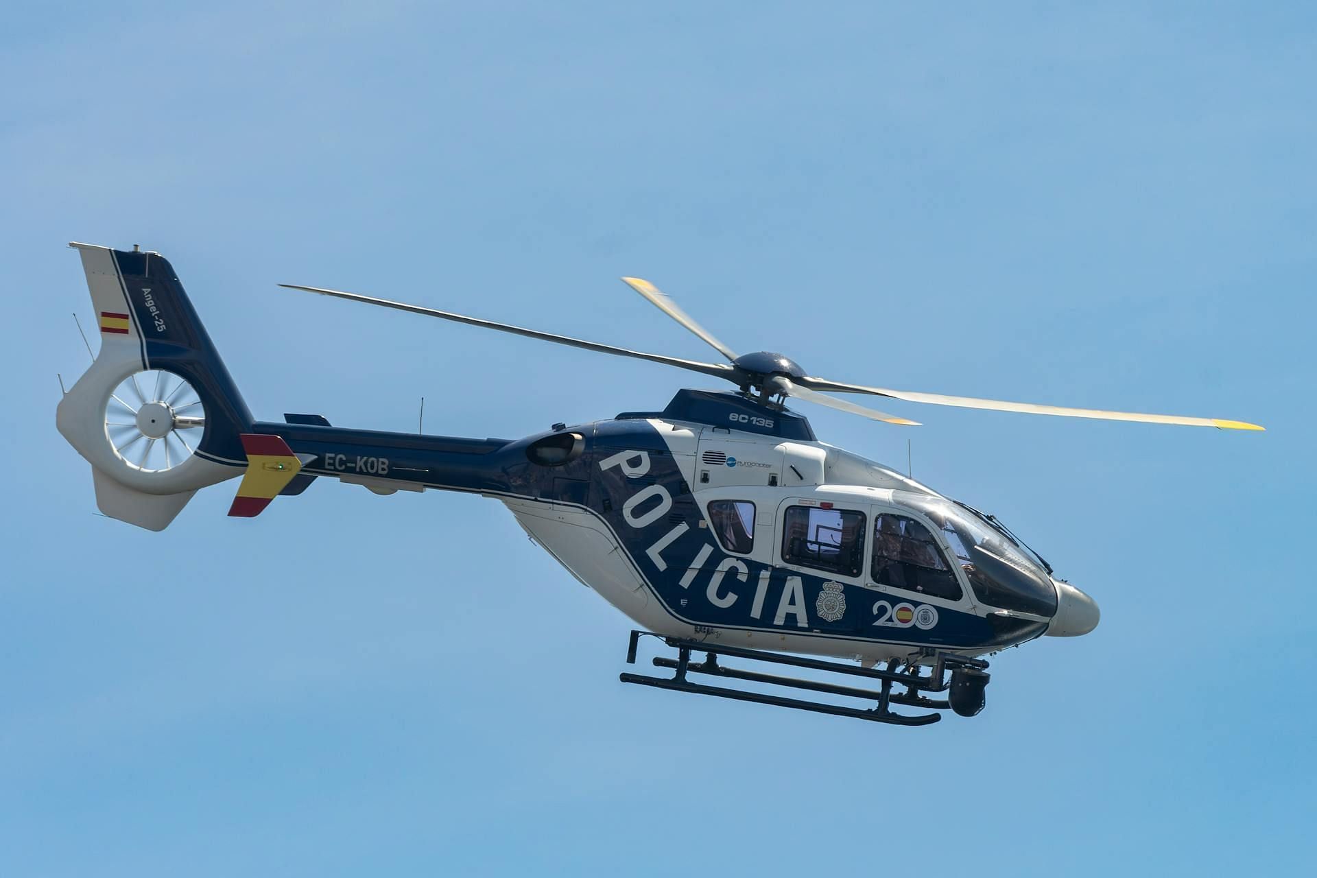 Rescue helicopters tracked the helium balloon landing near Keenesburg (Image via Pexels)
